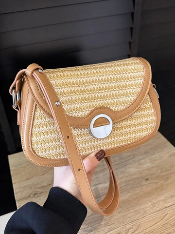 Französischer Stil Vintage Gewebte PU Leder Umhängetasche Für Damen Mode Satteltasche Schultertasche Mit Verstellbarem Riemen Metallschnalle