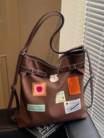 Sac Cabas en Cuir PU Style Preppy Américain Vintage Grande Capacité Sac à Bandoulière Polyvalent Avec Patchs Créatifs Pour Femme