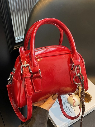 Sac Bowling en Cuir PU Rétro Minimaliste pour Femme Sac à Main Haut de Gamme Bandoulière Décontractée avec Pendentif de Baseball