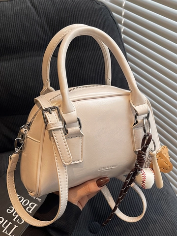Sac Bowling en Cuir PU Rétro Minimaliste pour Femme Sac à Main Haut de Gamme Bandoulière Décontractée avec Pendentif de Baseball