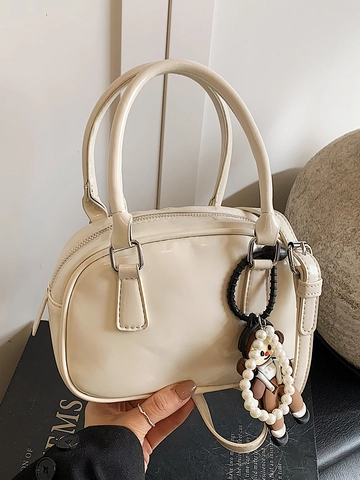 Mini Glänzende PU Leder Bowling Tasche Für Damen Mit Cartoon Puppe Anhänger Perle Charme Doppelgriff Schulter Umhängetasche
