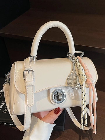 Petit Sac Carré en Cuir PU pour Femme Style Urbain Simple Sac à Main à Bandoulière Avec Fermeture à Verrou et Pendentif Raquette