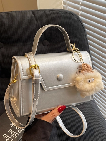 Minimalistische PU-Leder Kleine Quadratische Umhängetasche Für Damen Trendige Pendler-Handtasche Mit Süßem Plüschanhänger Einfarbig
