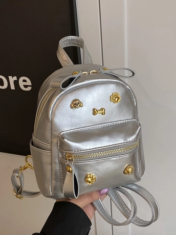 Mini Zaino da Donna con Rivetti a Forma di Cucciolo Piccola Borsa a Mano in Pelle PU Lucida Zaino per Viaggio Casual di Strada
