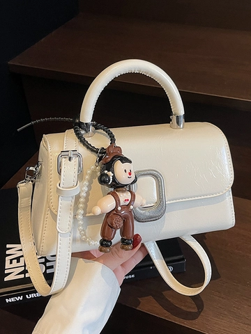 Damen Glänzende PU Leder Kleine Quadratische Tasche Handtasche Umhängetasche Mit Metallschnalle Und Cartoon Puppe Anhänger Mode Tasche