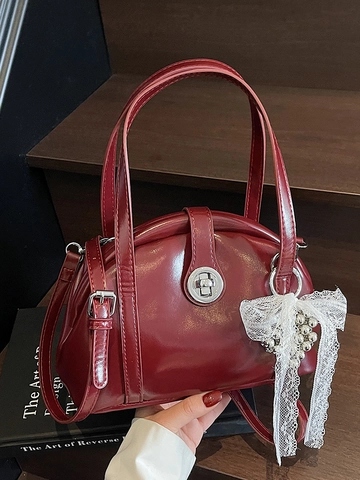 Sac Coquille en Cuir PU Brillant Rétro pour Femmes Avec Élégant Nœud en Dentelle Charme de Cœur Sac à Bandoulière Rétro Usage Quotidien