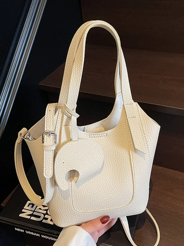 Bolso Cubo de Cuero PU con Patrón de Lichi para Mujer Bolso de Mano Minimalista de Color Sólido con Colgante de Elefante Bolso de Hombro Diario