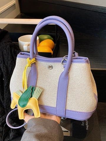 Bolso de Cubo de Patchwork de Lona y Cuero PU para Mujer Bolso Bandolera de Bloques de Color Con Colgante de Pegaso