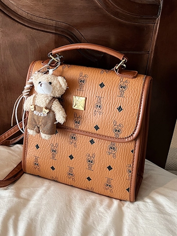 Damen Vintage Monogramm Druck Kleine Quadratische Tasche Mode PU Leder Umhängetasche Rucksack Mit Plüschbär Charme Handtasche