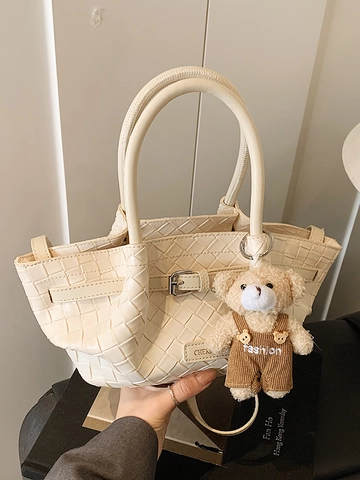 Sac Panier Tissé pour Femmes Style Coréen Élégant Sac Bandoulière en Similicuir PU Petit Sac à Épaule Avec Pendentif Ours