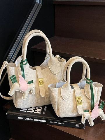 Bolso de Cubo Coreano de Cuero PU con Textura de Litchi Bolso de Mano Minimalista con Colgante de Pegaso Bandolera Mujer