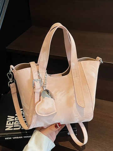 Dames PU Leer Emmer Tas Koreaanse Stijl Eenvoudig Elegant Handtas Met Hartvormige Hanger Crossbody Tas Mode Veelzijdige Schoudertas