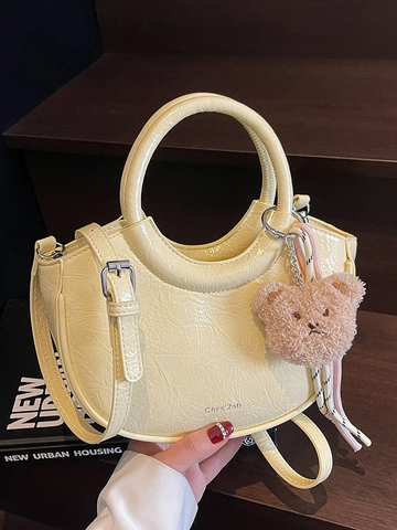 Mode Glänzende Geknitterte PU Eimertasche Für Damen Minimalistische Umhängetasche Mit Bärenanhänger Quaste Alltag Handtasche