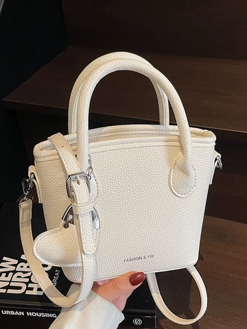 Borsa a Secchiello da Donna in Pelle PU con Trama Litchi Minimalista Borsa a Tracolla Tote con Ciondolo a Cuore Elegante Borsa