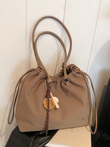 Damen Oxford-Gewebe Kordelzug Tote-Bag Große Kapazität Lässige Schultertasche Mit Baseball-Anhänger Gefaltetes Sportdesign Henkeltasche