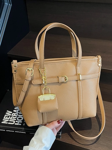Damen PU Leder Lychee Textur Tote Bag Elegante Pendler Handtasche Mit Mini Anhänger Und Verstellbarem Riemen Multifunktionale Umhängetasche