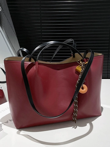 Women Large Capacity Tote Bag Urban Minimalist PU Leather Shoulder Bag Fashion Commuter Underarm Handbag With Decorative Pendant