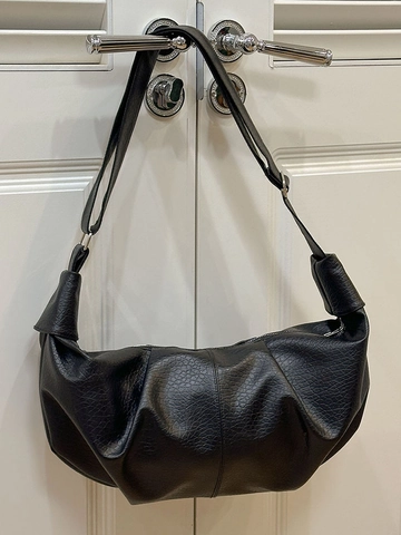 Large Capacity PU Leather Pleated Hobo Bag For Women Vintage Half Moon Shoulder Bag Korean Style Solid Color Casual Crossbody Bag