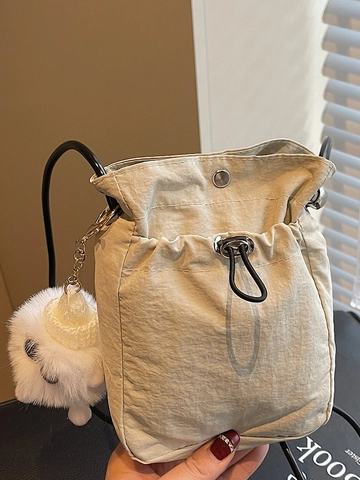 Damen Leichte Gewebe Umhängetasche Einfache Kordelzug Handy Tasche Mit Plüsch Monster Anhänger Mode Casual Schultertasche