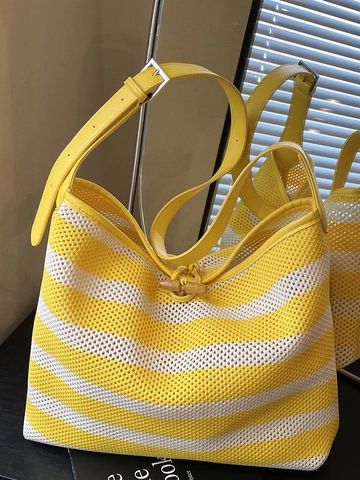 Fashion Women Striped Woven Tote Bag With Wood Button Large Capacity Shoulder Bag Casual Summer Beach Bag For Daily Use