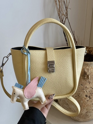Mode Damen PU Leder Beuteltasche Minimalistisch Litschi Muster Schultertasche Mit Pegasus Anhänger Große Kapazität Handtasche Sommer Neu Alltag Tasche
