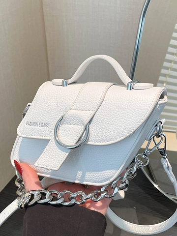 Bolso de Hombro Cuadrado de Cuero PU con Textura de Guijarro para Mujer Con Aro de Metal Plateado y Correa de Cadena