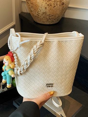 Women's Korean Fashion Woven PU Leather Bucket Bag Minimalist Shoulder Bag With Cartoon Doll Pearl Charm For Daily Commute