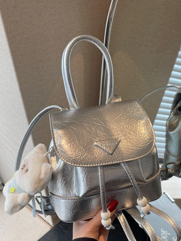 Vintage Fashion PU Leather Mini Backpack For Women Chic Pleated Texture Casual Travel Daypack With Plush Bear Accessory
