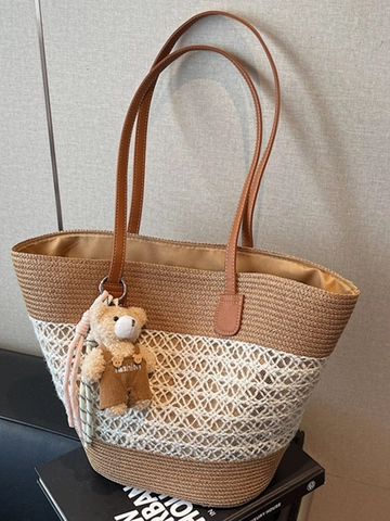 Damen Große Kapazität Stroh Gewebte Tragetasche Kontrast Patchwork Hohl Umhängetasche Mit Bär Anhänger Sommer Strand Handtasche