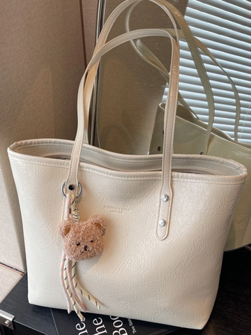 Große Kapazität PU Leder Tote Bag Für Damen Handgeprägte Textur Schultertasche Urban Commute Arbeitstasche Mit Bärenanhänger