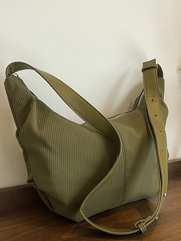 Minimalist Pleated Nylon Hobo Bag For Women Solid Color Casual Half Moon Shoulder Crossbody Bag Versatile Trendy Purse
