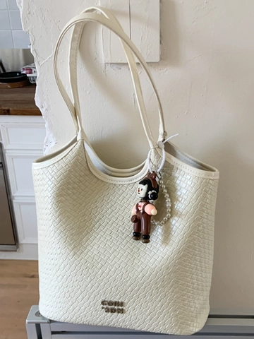 Women Large Capacity Woven Tote Bag PU Leather Solid Color Shoulder Bag With Cartoon Pendant Minimalist Casual Handbag