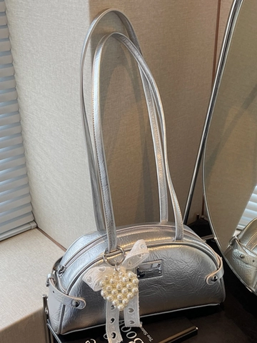 Sac sous le bras en cuir PU pour femme de style coréen avec nœud en dentelle et breloque cœur en perles artificielles