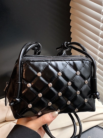 Gewatteerde Ruit Kleine Vierkante Crossbody Telefoontas Voor Dames Nieuwe Klinknagel Emmertas Minimalistische Schoudertas