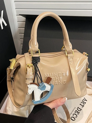 Borsa Boston da Donna in Pelle PU Retro con Lettere Goffrate Borsa a Tracolla con Ciondolo a Cavallo Borsa Tote Semplice da Pendolare