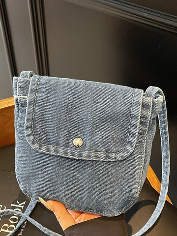 Women Retro Denim Shoulder Bag Vintage Washed Crossbody Bag With Contrast Stitching Magnetic Buckle Casual Minimalist Mini Square Bag