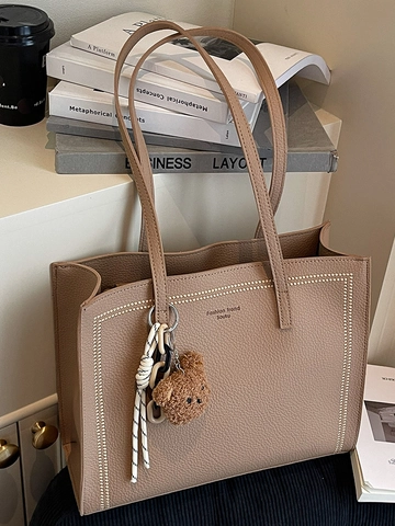 Large Capacity Vintage PU Leather Tote Bag For Women Minimalist Shoulder Bag With Bear Pendant Commuting Work Handbag