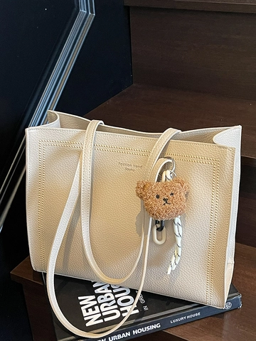 Large Capacity Vintage PU Leather Tote Bag For Women Minimalist Shoulder Bag With Bear Pendant Commuting Work Handbag