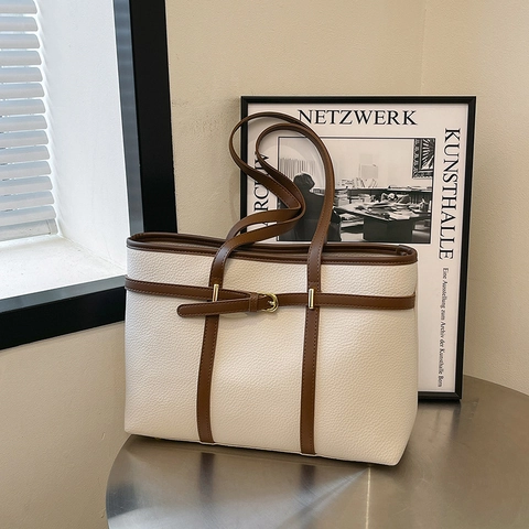 Women Large Capacity Tote Bag Korean Style PU Leather Commuter Shoulder Bag Solid Color Handbag With Metal Buckle Decorative Stitching