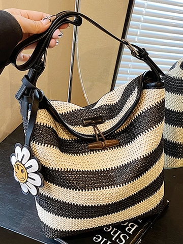 2025 Nuevo Bolso Cubo de Paja Tejida a Rayas para Mujer Gran Capacidad Bolso de Hombro con Dije de Girasol Moda de Verano
