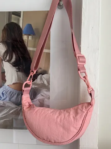Bolso Bandolera de Media Luna de Nailon Ligero para Mujer 2025 Verano Nuevo Bolso de Hombro Casual Minimalista Con Correa Ajustable