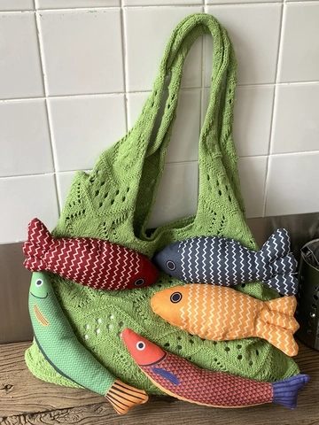 Women Vintage Knitted Crochet Tote Bag Color Block Patchwork Shoulder Bag With Tassel 3D Fish Decoration Summer Literary Purse