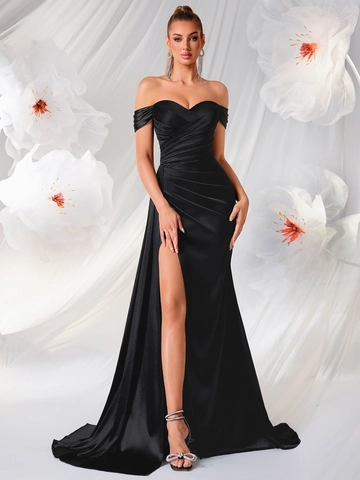 Abito Maxi Nero in Satina con Spalle Scoperte e Spacco Alto Elegante Vestito da Sera con Ruches per Banchetti e Feste