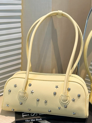 Women Retro PU Leather Shoulder Bag Metal Star Rivet Underarm Bag Punk Style Y2K Commuter Zipper Closure Fashion Tote Bag
