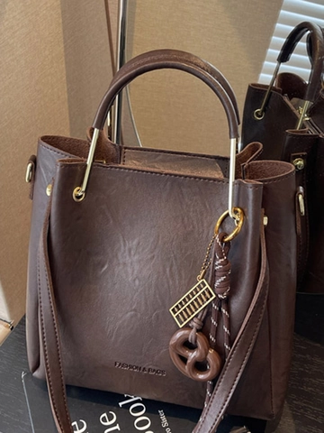 Große Kapazität PU Leder Eimertasche Für Damen Mode Magnetverschluss Umhängetasche Urbaner Einfacher Stil Handtasche