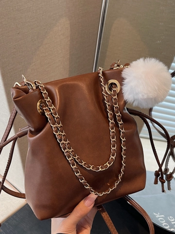 PU Leren Emmertas Met Pluchen Bal Hanger Kettingriem Trekkoord Crossbody Schoudertas Casual Dagelijkse Stedelijke Handtas