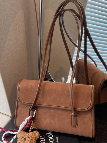 Sac à Bandoulière en Daim Vintage pour Femmes Sac sous le Bras Grande Capacité Avec Pendentif Ours en Peluche Sac à Main Rétro