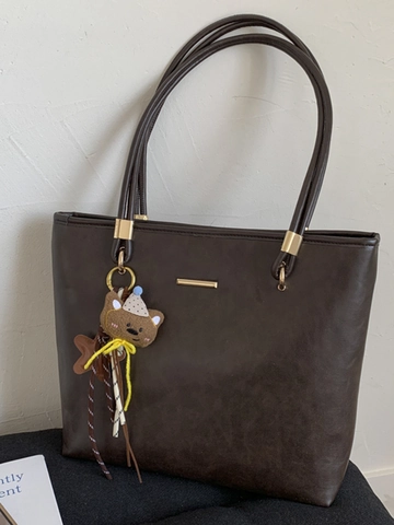 Retro Large Capacity Tote Bag For Women PU Leather Simple Commute Shoulder Bag With Cute Bear Pendant Solid Color Handbag