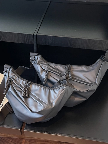 Women Large Capacity Shoulder Bag Nylon Fabric Crescent Moon Messenger Bag Casual Fashion Commute Solid Color Crossbody Bag