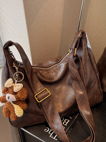 Sac à Épaule Hobo Minimaliste en Cuir PU pour Femmes Grande Capacité Sac Cabas Urbain Rétro Avec Pendentif Ours Sac de Loisirs Quotidien